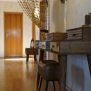 Apartament Grosszuegige Mit Terrasse Und Gartenzugang - Komplette Erdgeschoss