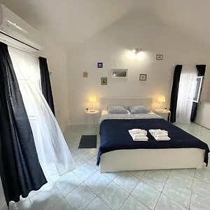 Nuna Appartamento Baška